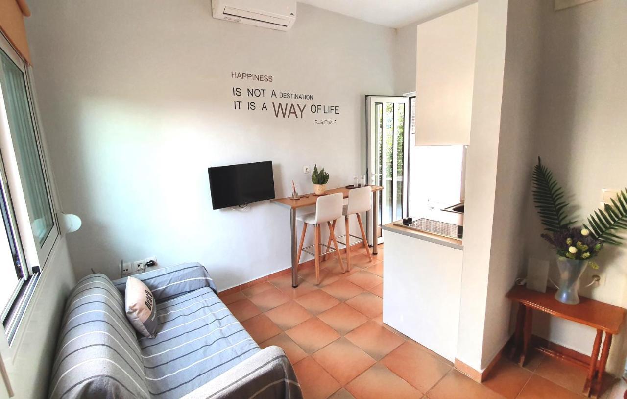 Cozy Seaside In Lemos *